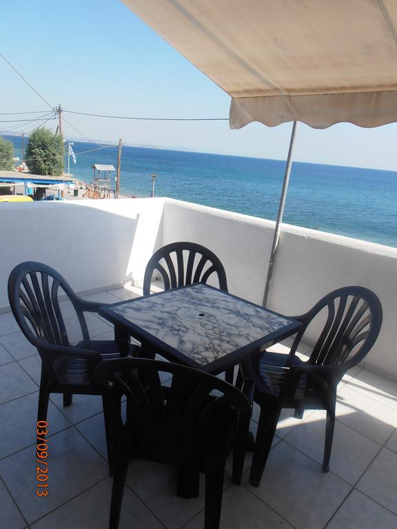 Iro Apartments Paralia Agias Foteinis Rum bild