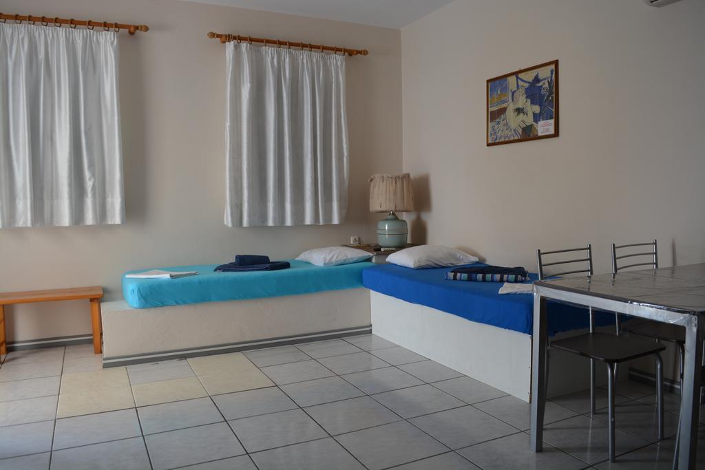 Iro Apartments Paralia Agias Foteinis Exteriör bild