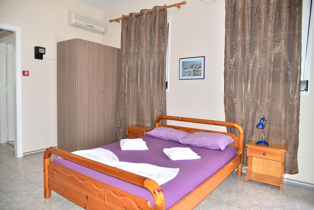 Iro Apartments Paralia Agias Foteinis Exteriör bild
